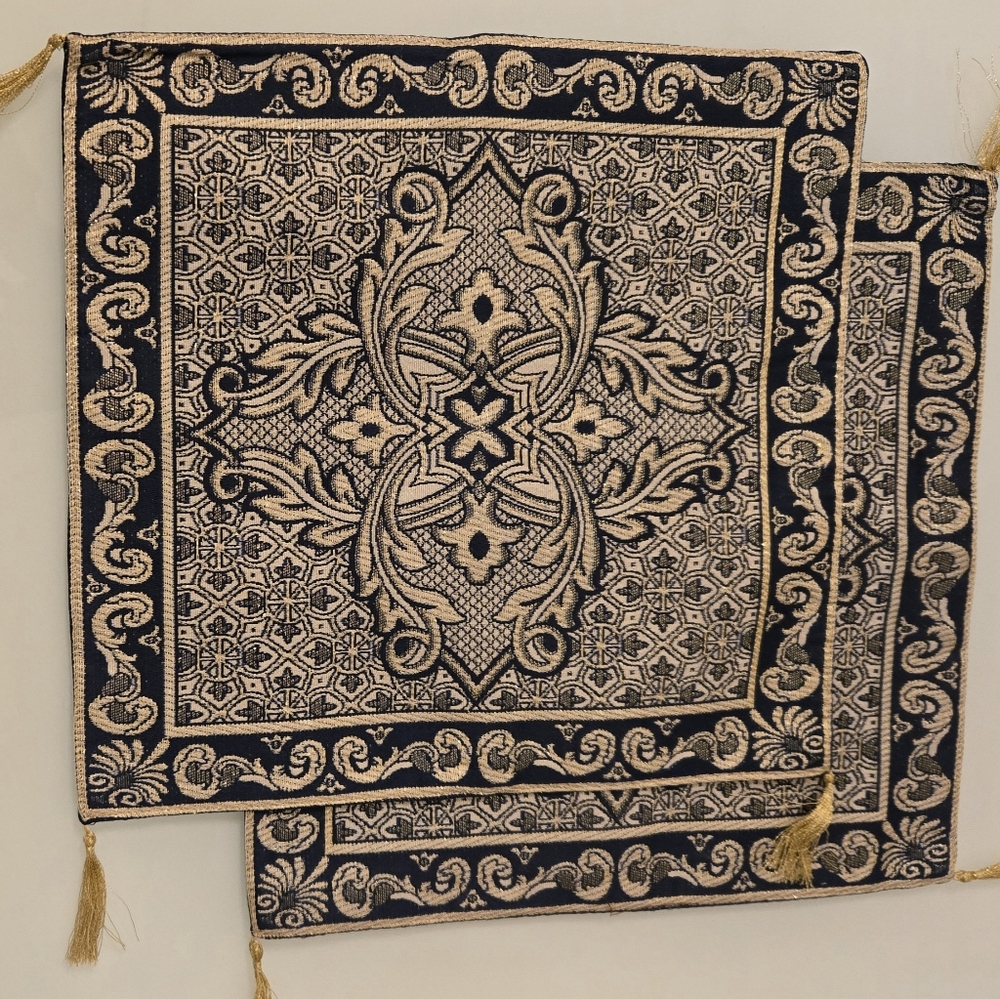 Cushions Cover, black and Gold, size 14x14 inches